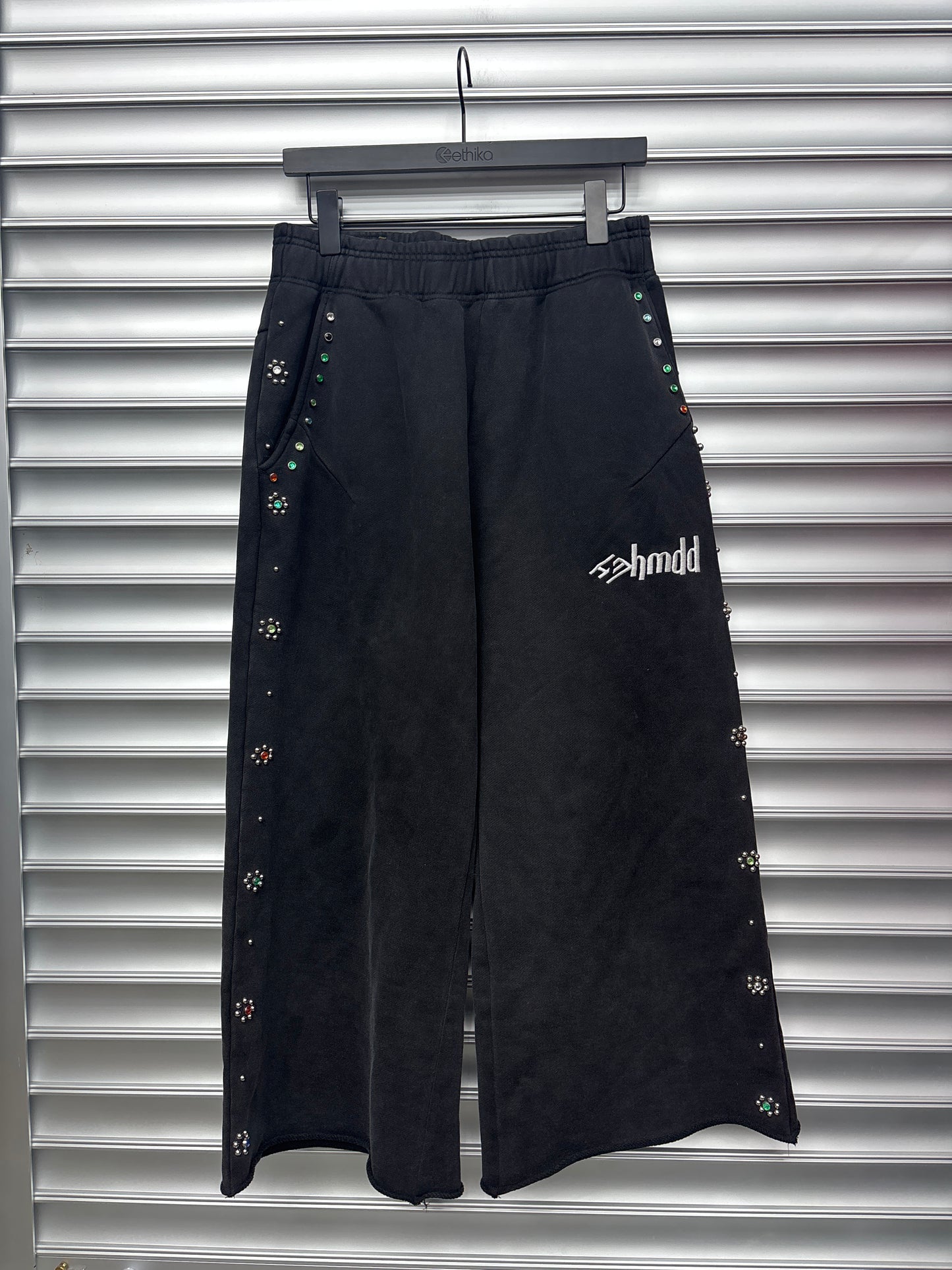 HMDD Rhinestone 3/4 Sweats - M