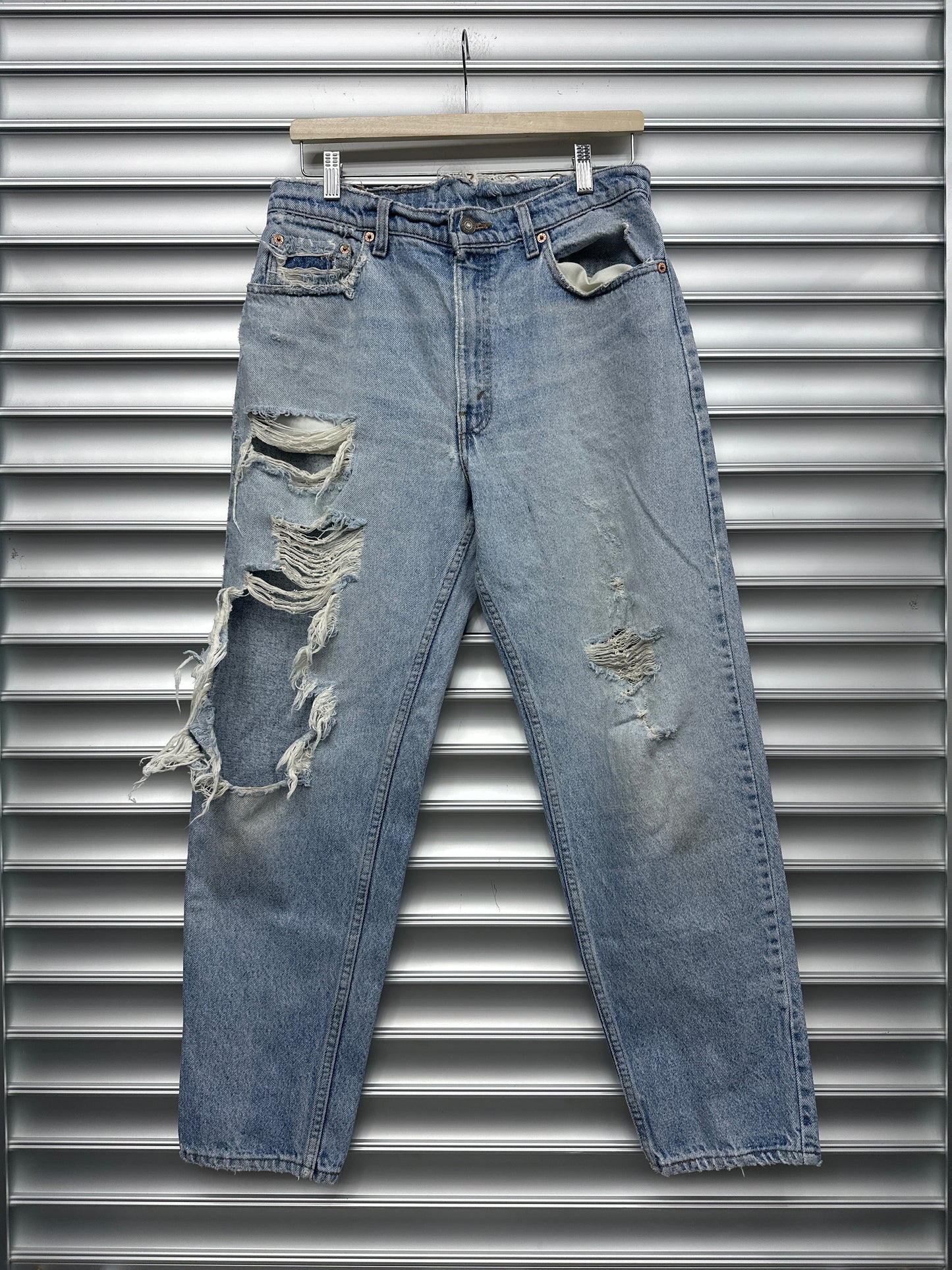 Vintage Levis Lightwash Denim - 34