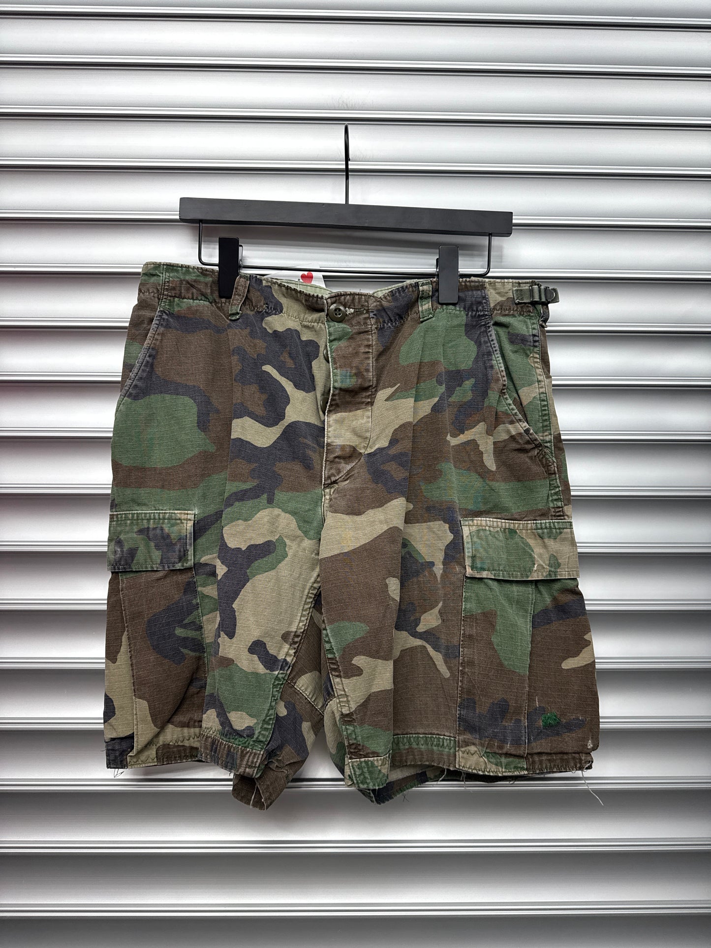 Vintage Camo Shorts - 34