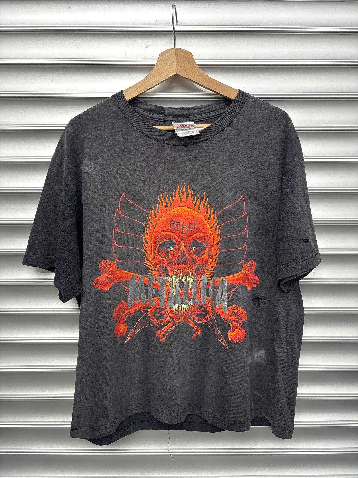 Vintage Faded Metallica Tee - L**