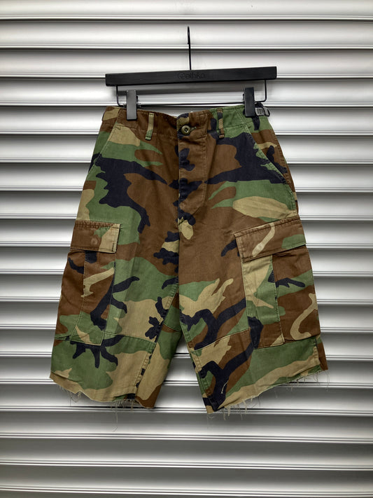 Vintage Camo Shorts - 34