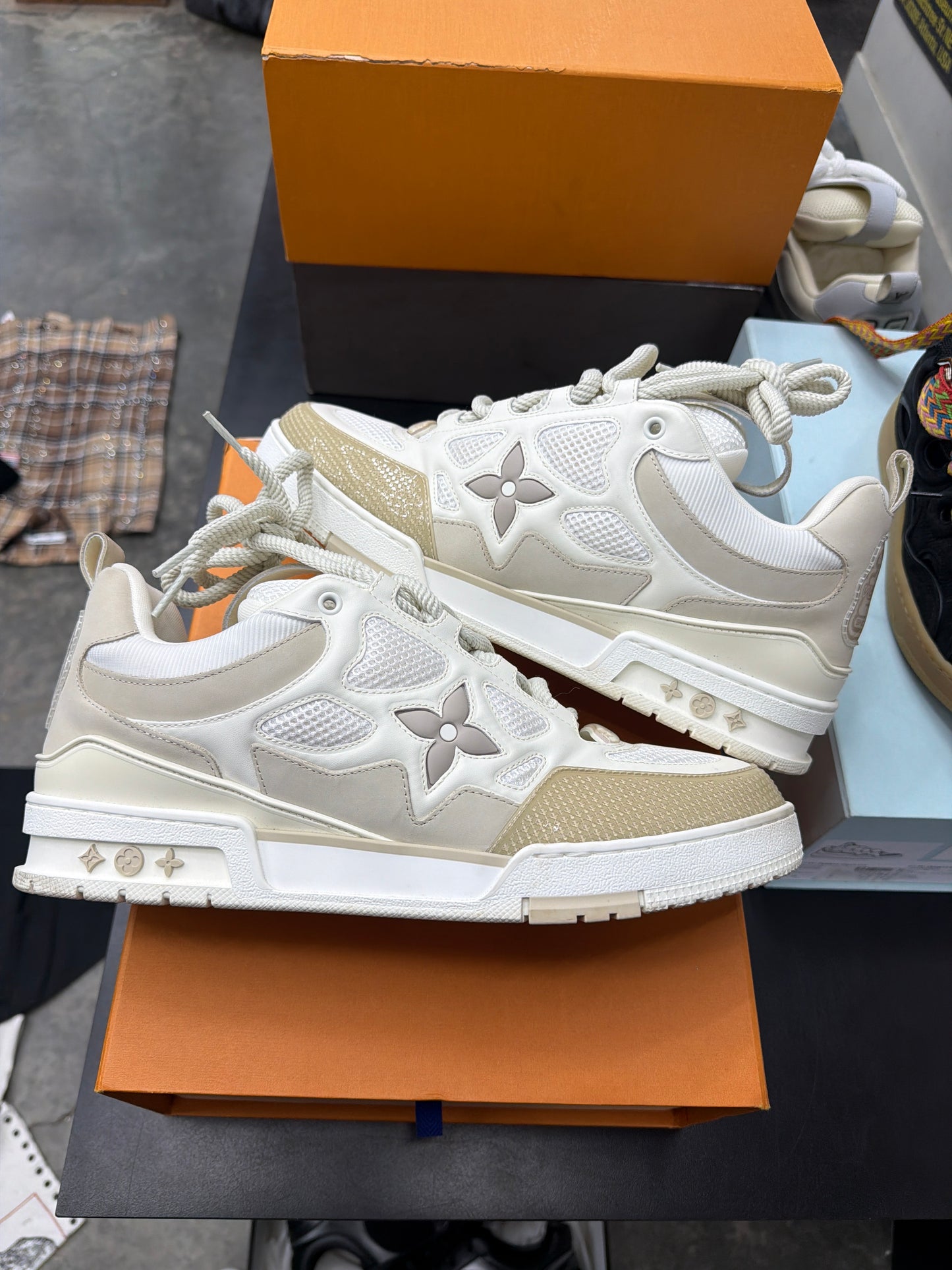 Louis Vuitton SK8 Beige (U) - 13M