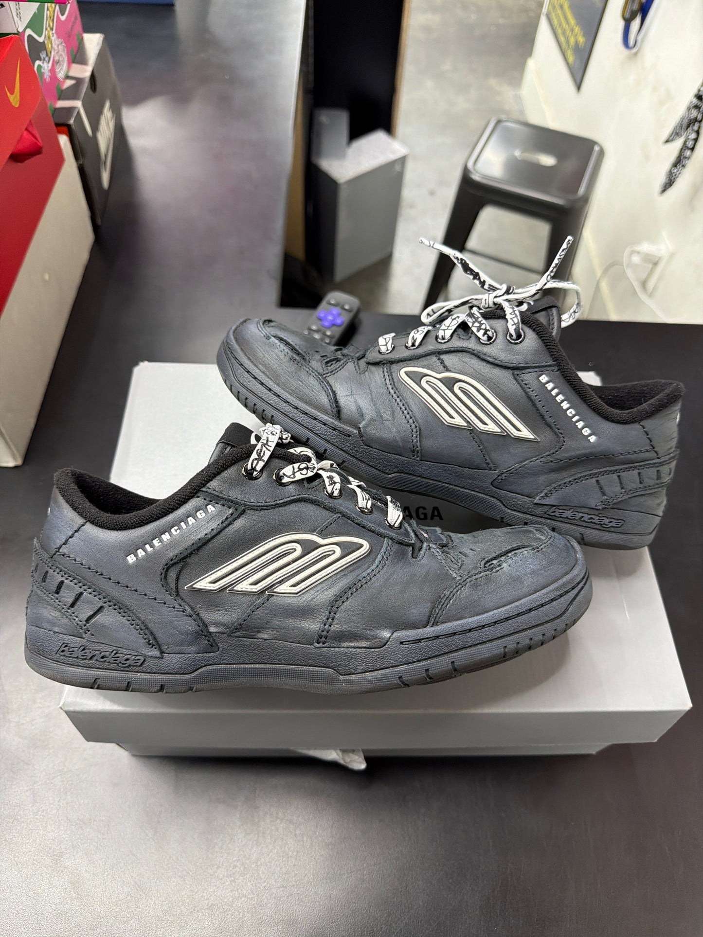 Balenciaga Hampton Worn Out Sneaker (U) - 40 (Fits Up To 9M)