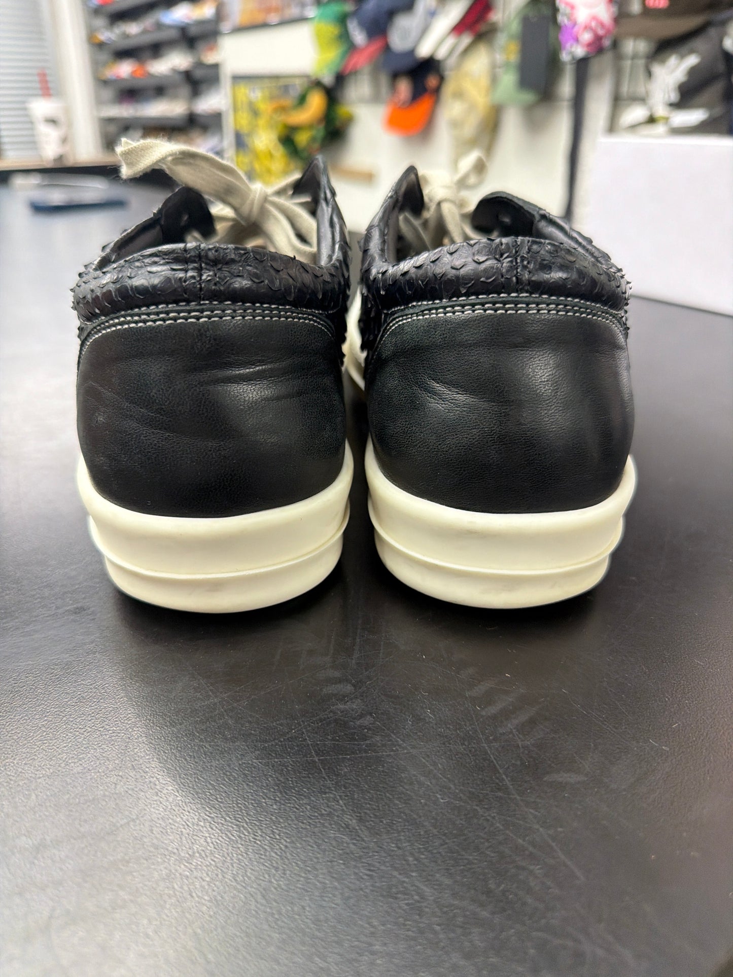 Rick Owen Vintage Black Snakeskin (U) - 42(9) (NB)