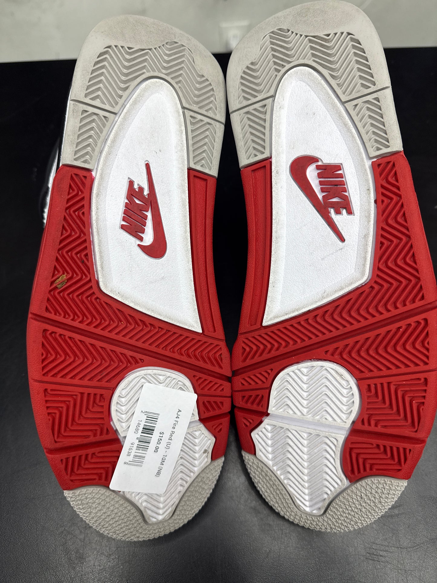 AJ4 Fire Red (U) - 10M (NB)