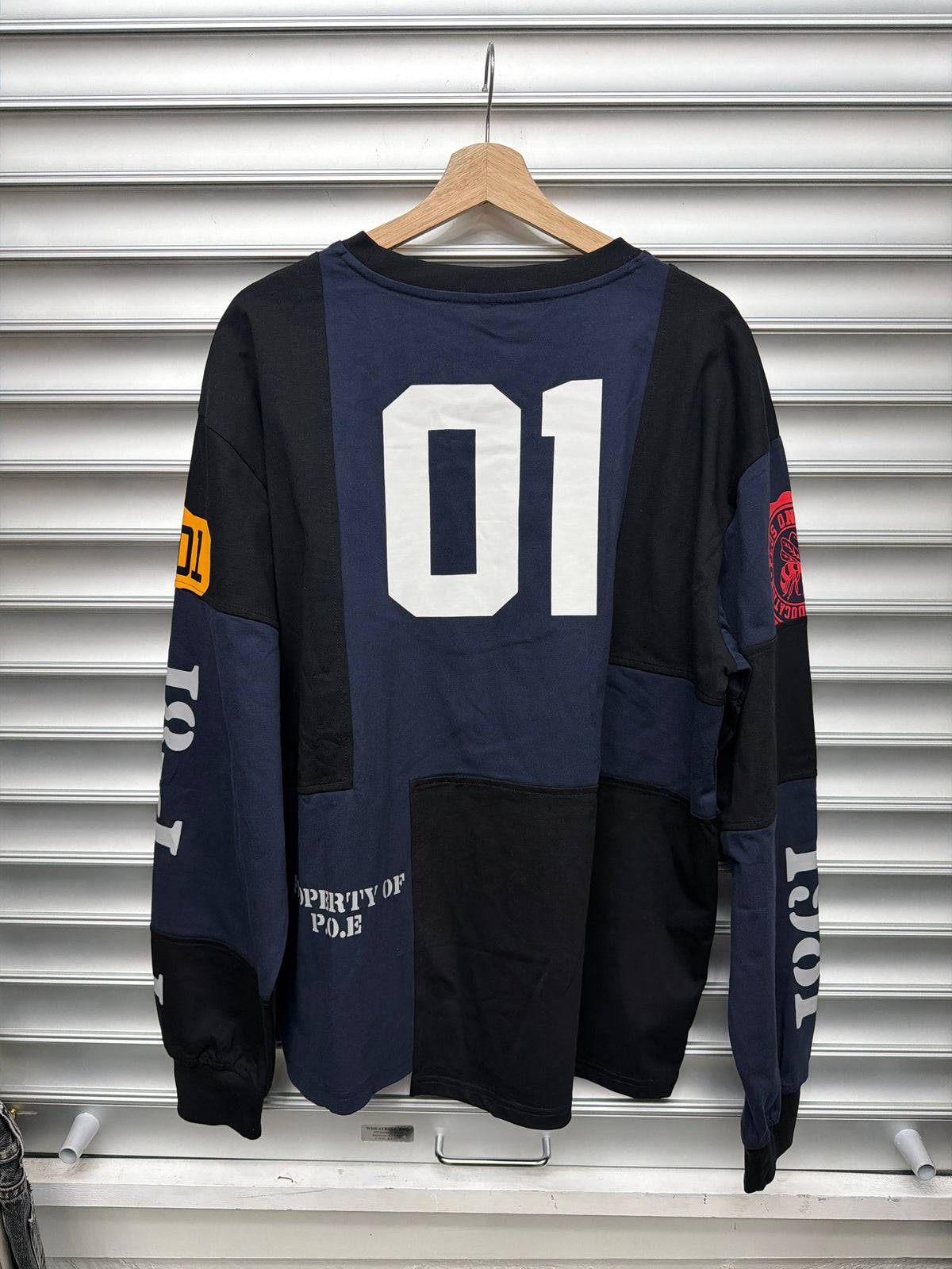 Plus One Longsleeve - XXL**