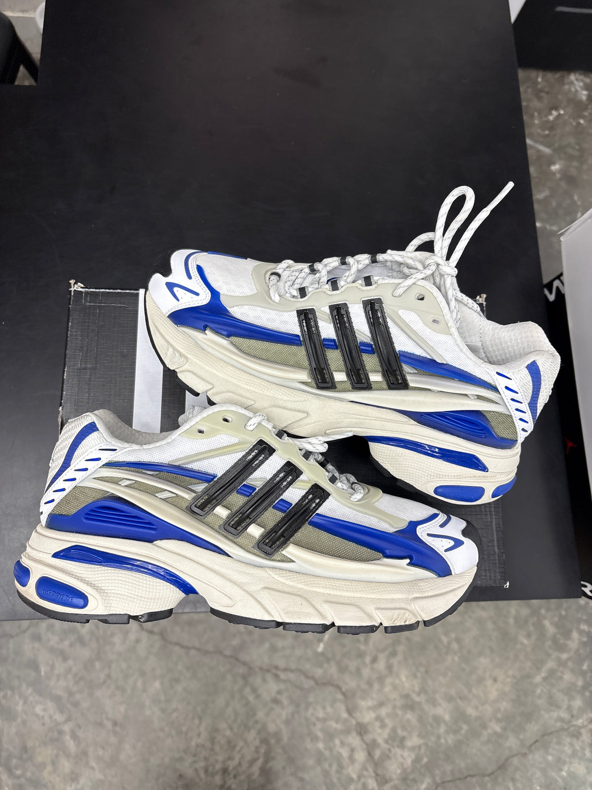 Adidas Jellyfish Pharrell Royal Blue (U) - 9.5M**