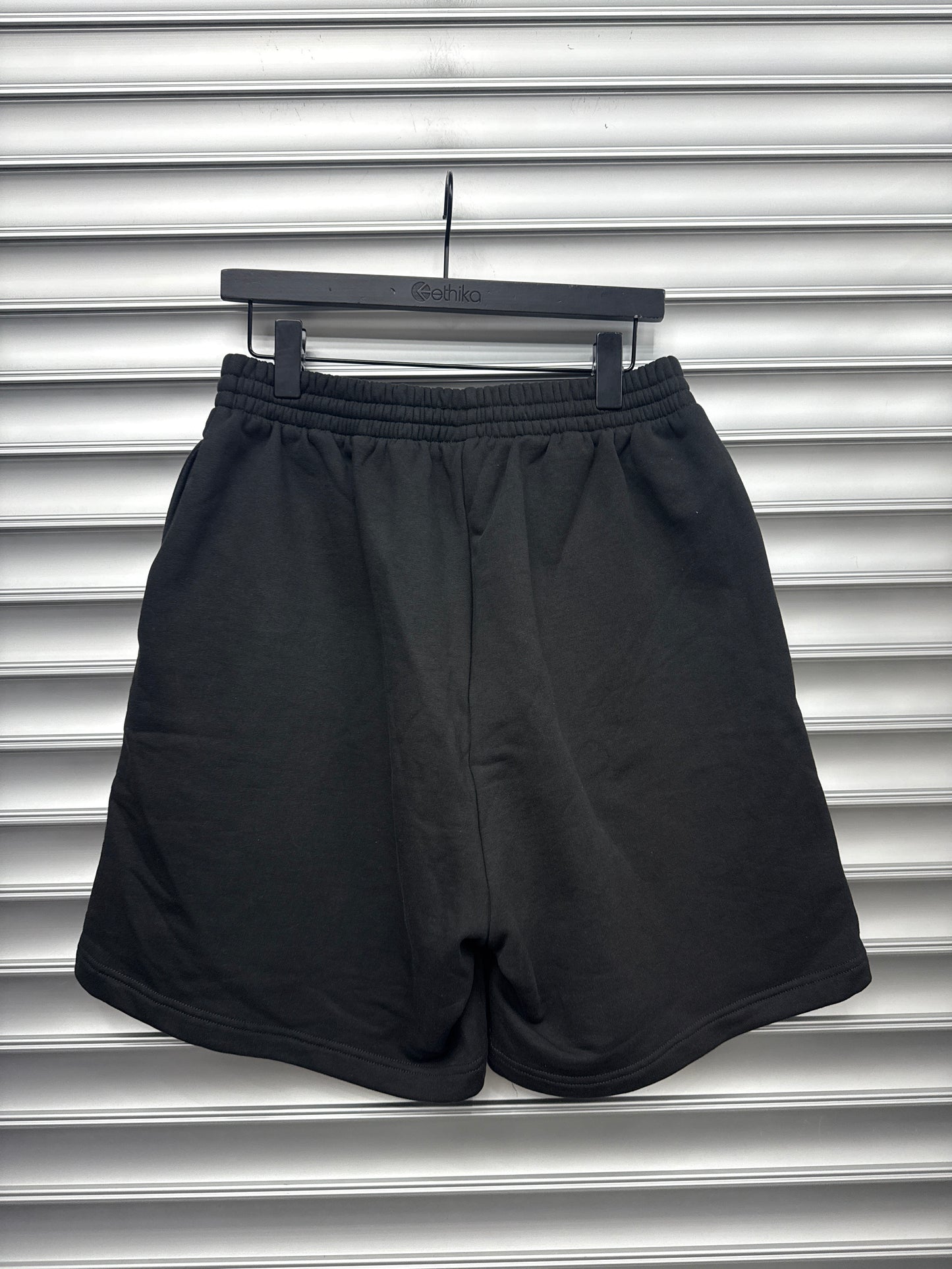Balenciaga O Logo Shorts - L