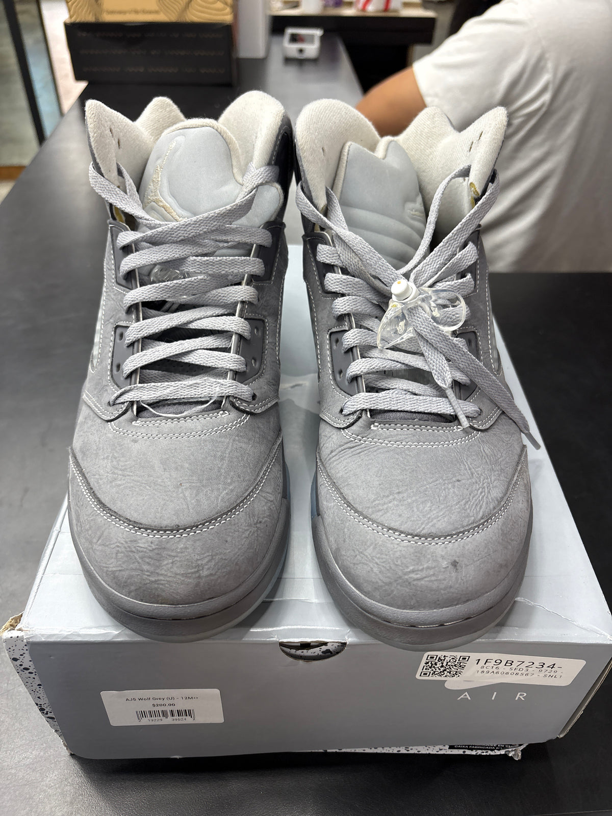 AJ5 Wolf Grey (U) - 12M**