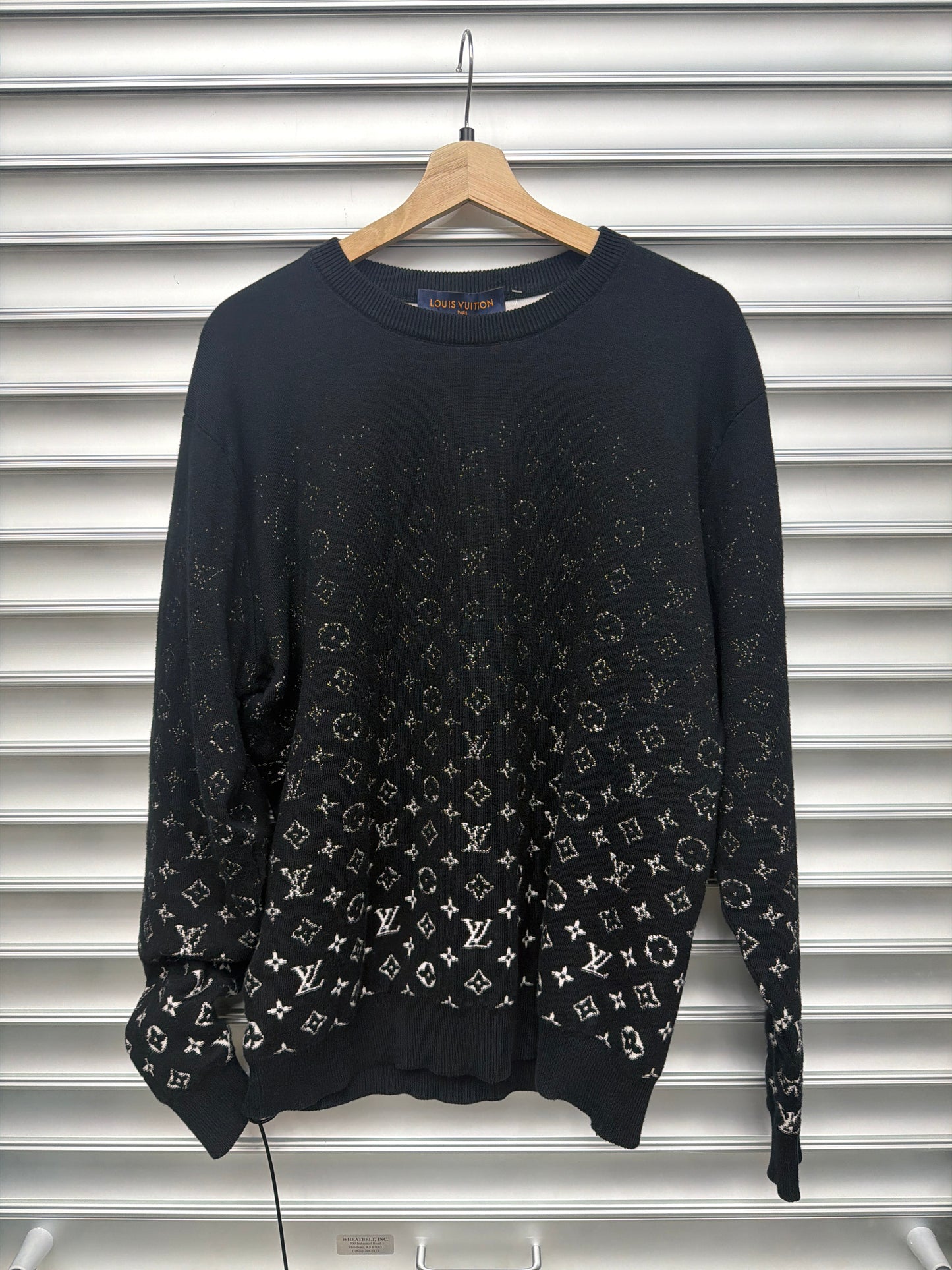 Louis Vuitton Gradient Monogram Sweater - M**