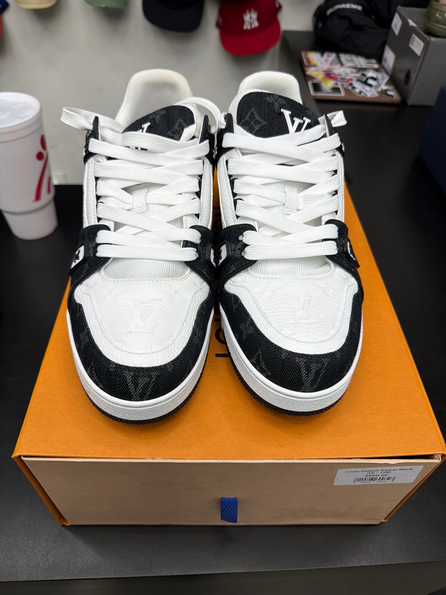 Louis Vuitton Trainer Black (U) - 12M