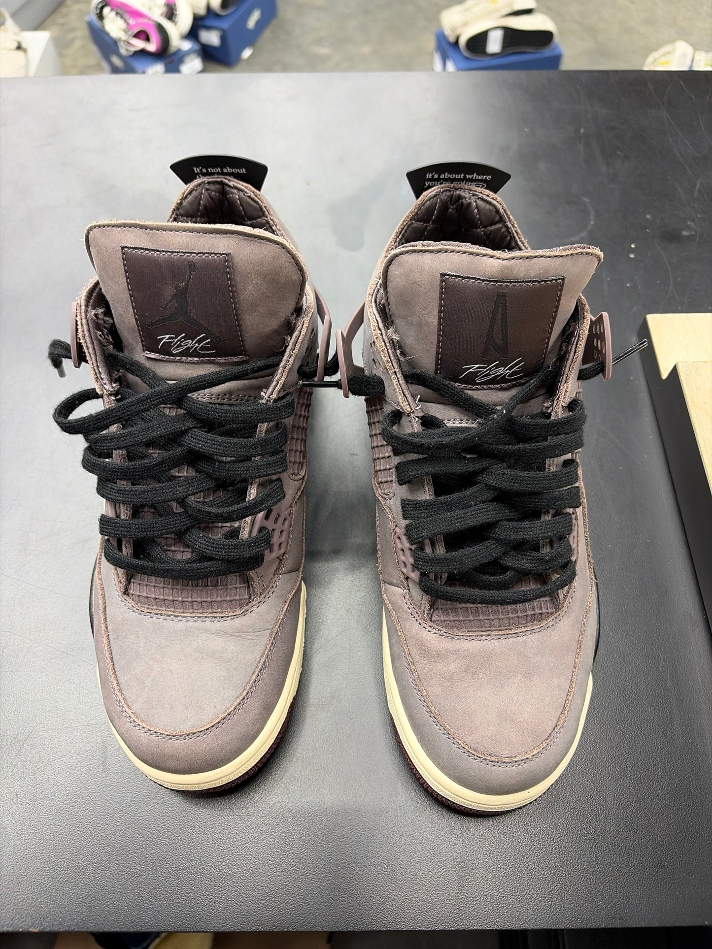 AJ4 A Ma Maniere Violet Ore (U) - 9M (NB)