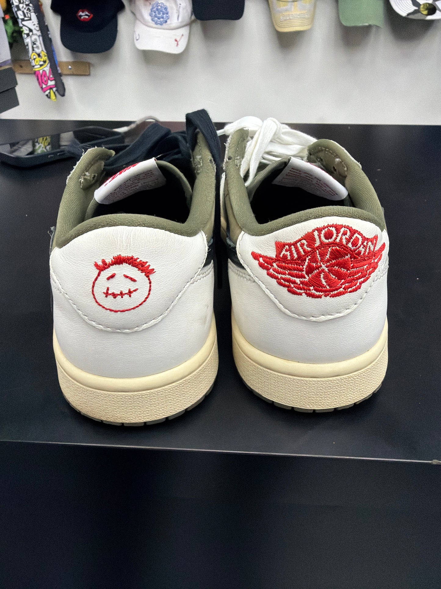 AJ1 Low Travis Scott Olive (U) - 7M (NB)