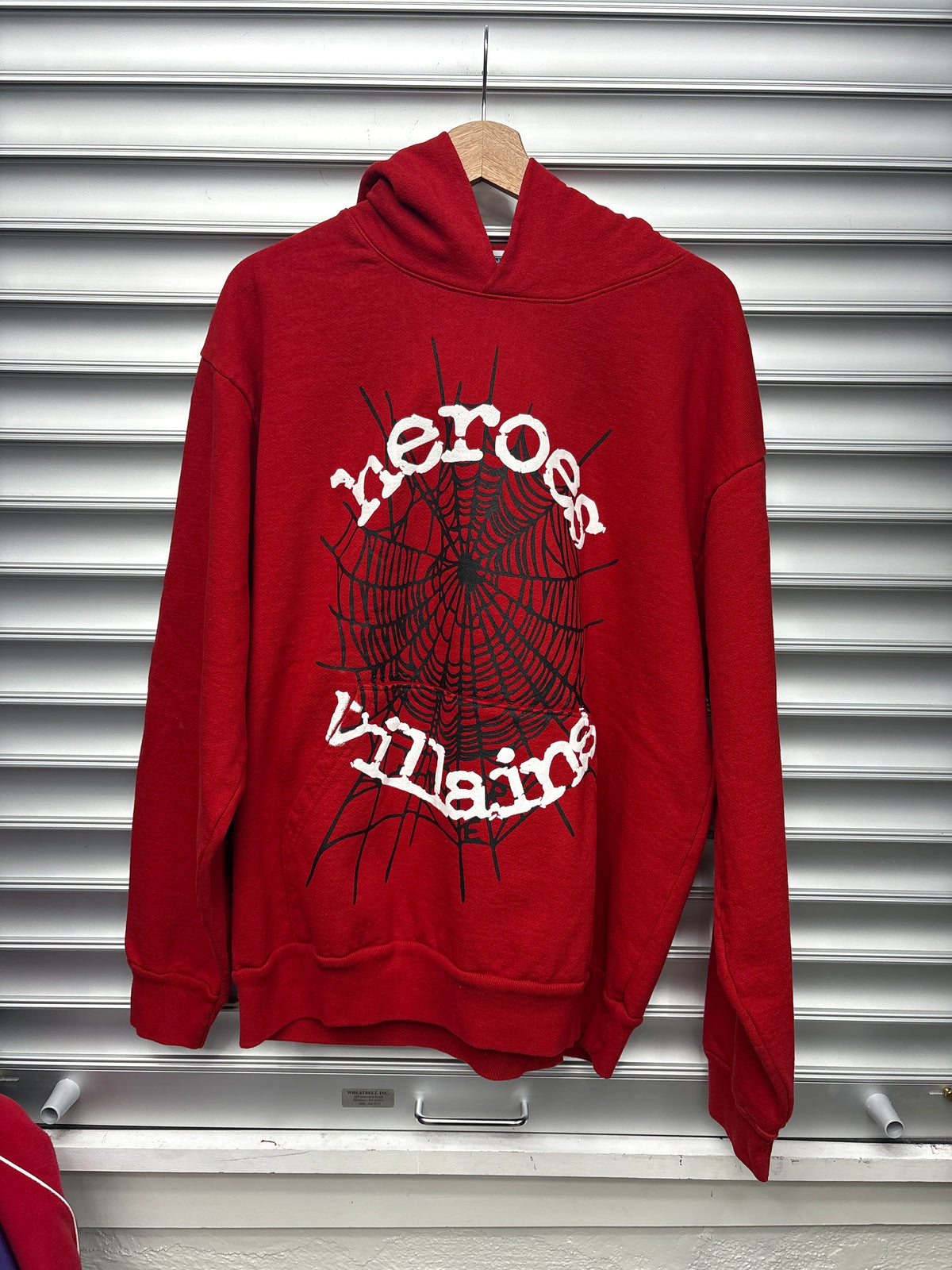 Spider Heroes Red Pullover - L**