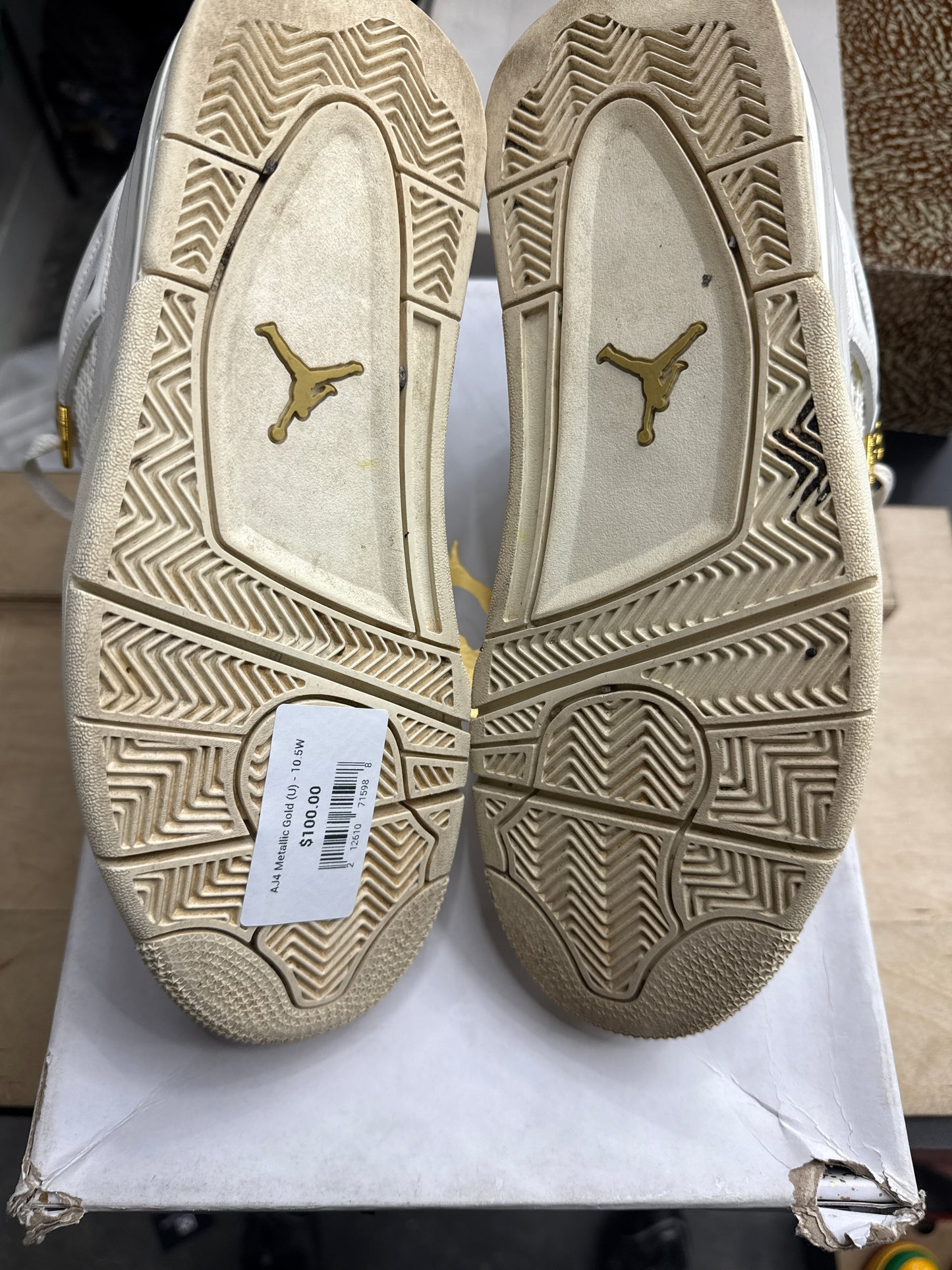 AJ4 Metallic Gold (U) - 10.5W
