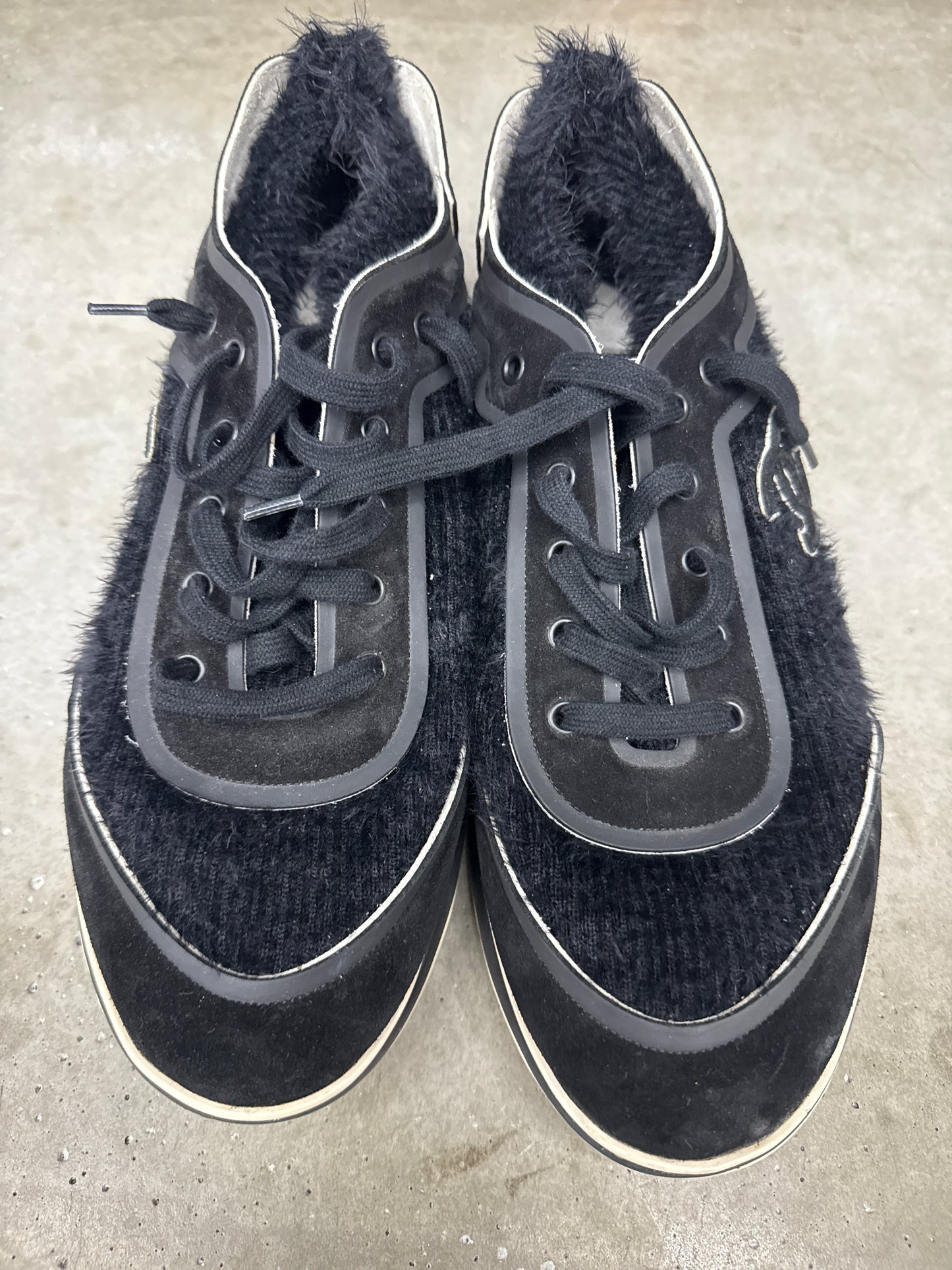 Chanel Black Fur Logo Low Top (U) - 46(13) (NB)