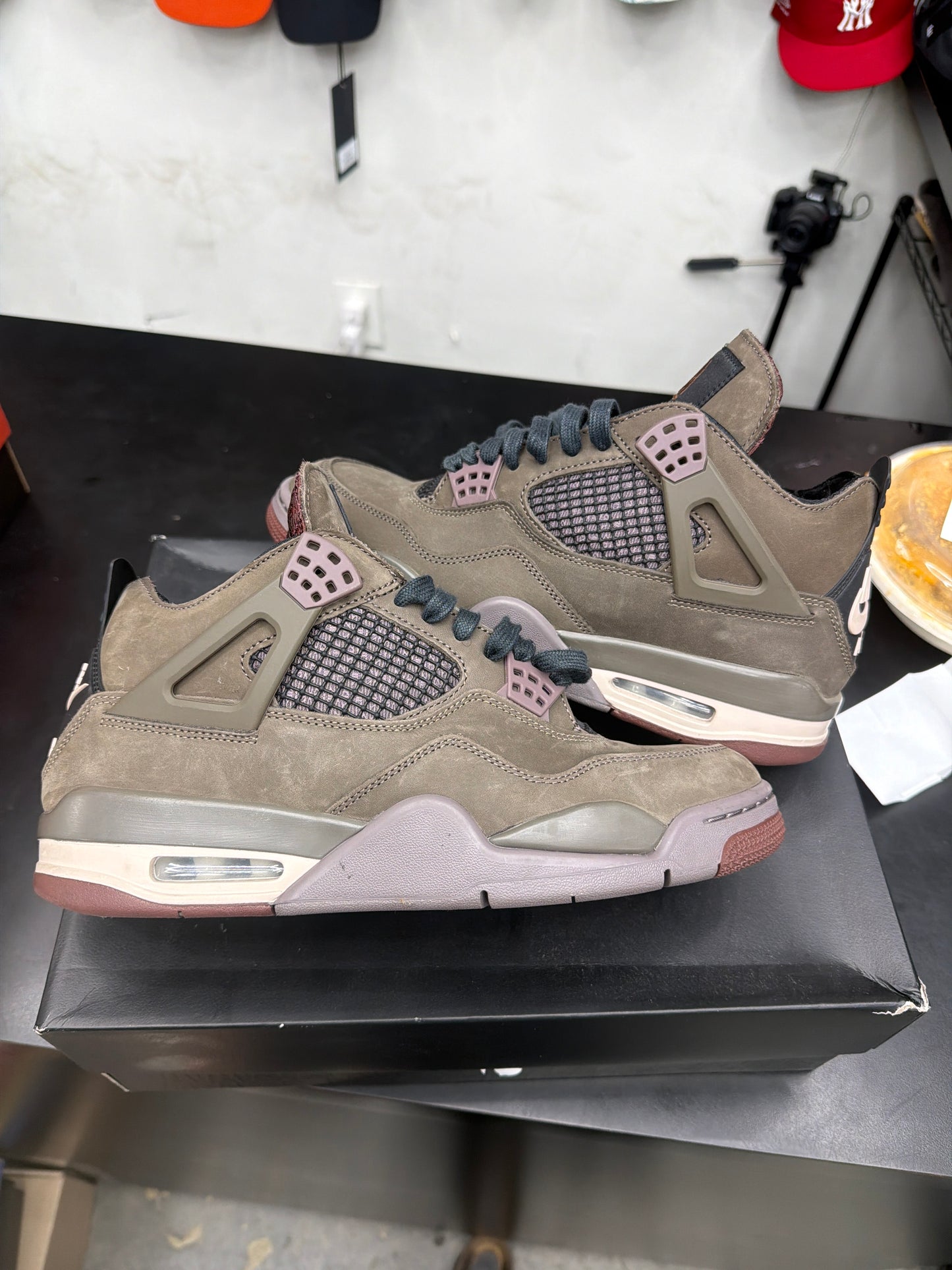 AJ4 A Ma Maniere Dark Mocha (U) - 9.5M