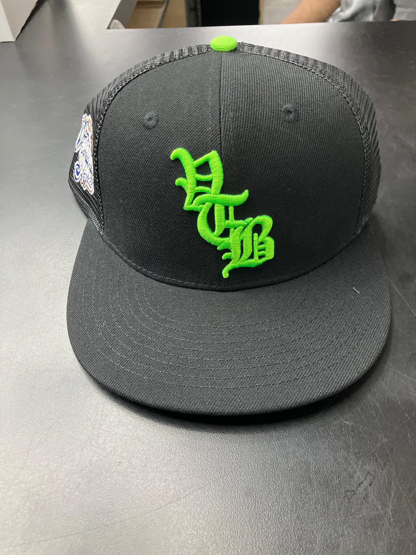 Vertabrae Blk Mesh Fitted - 7 3/8