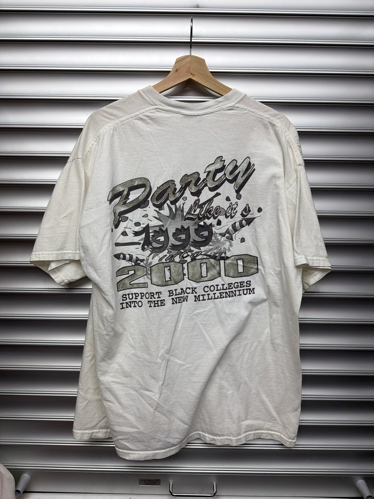 Vintage HBCU Football Tee - XL**