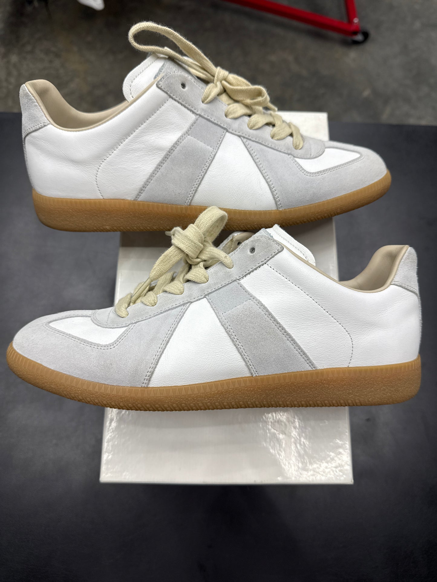Maison Margiela Replica White (U) - 40.5