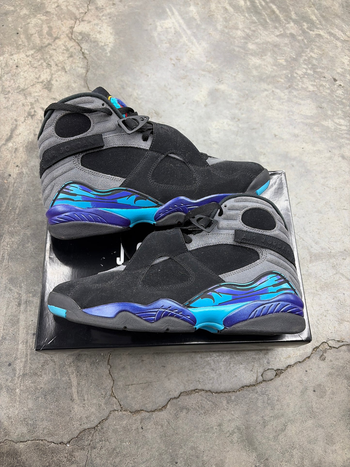 AJ8 Aqua (U) - 11M**