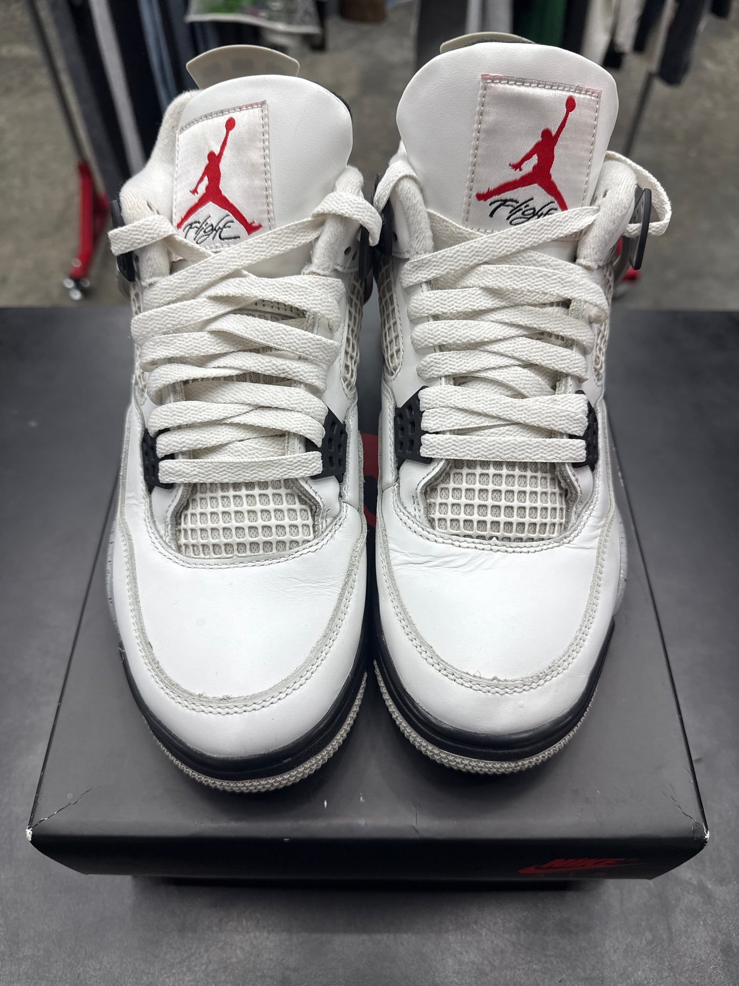 AJ4 White Cement Reimagined (U) - 9M