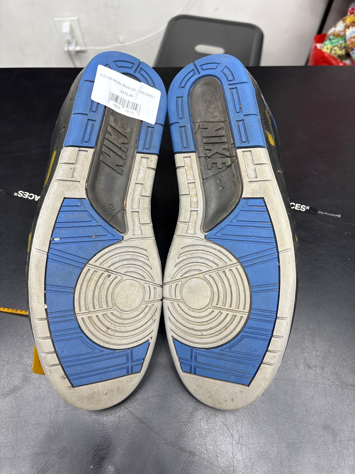 AJ2 Off White Black Low (U) - 10M**