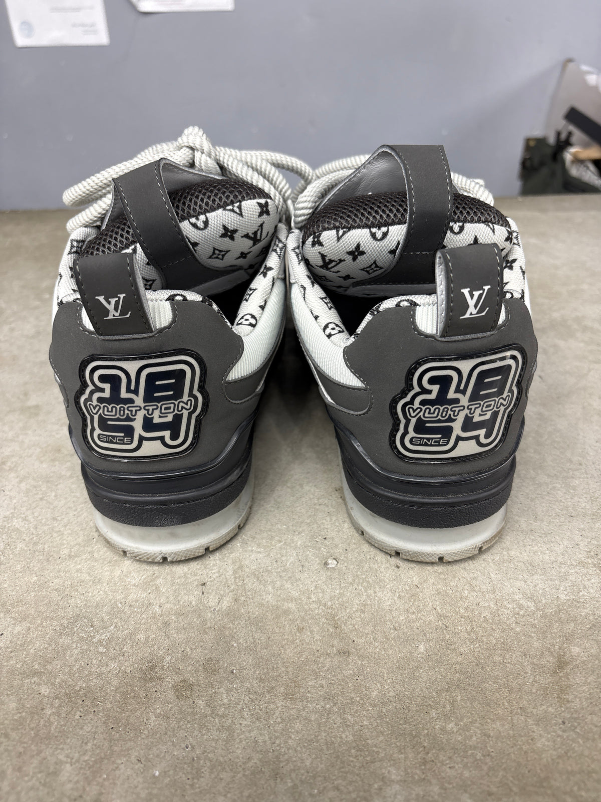 Louis Vuitton SK8 Grey (U) - 7.5M (NB)**