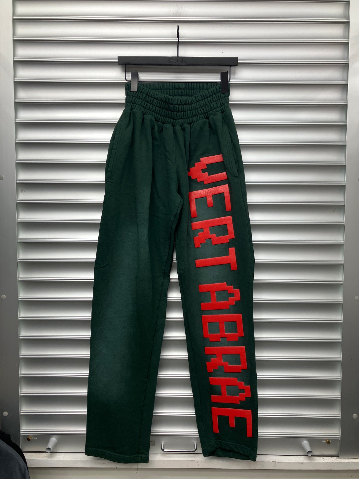 Vertabrae Green/Red Sweatpants - L