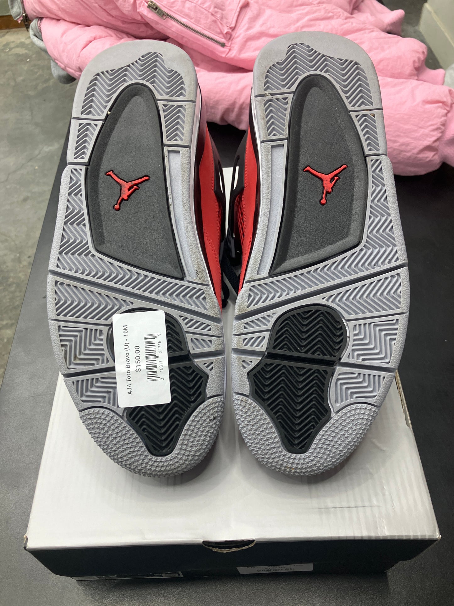 AJ4 Toro Bravo (U) - 10M