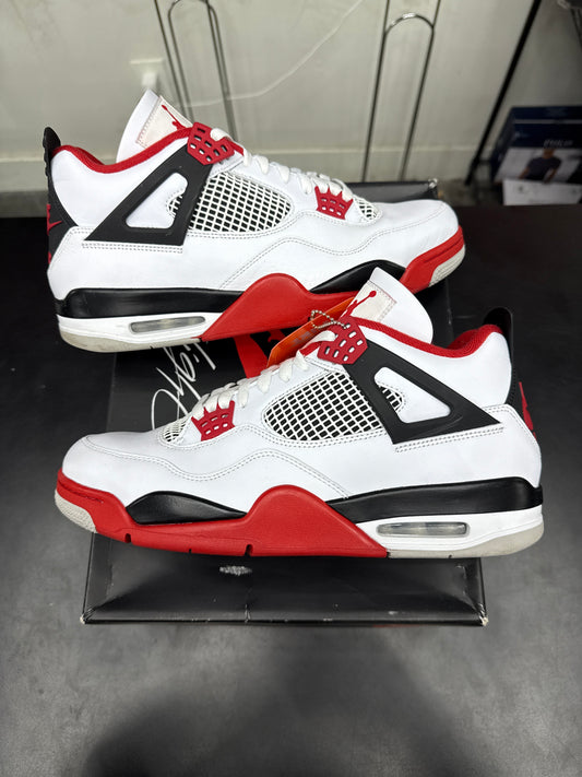AJ4 Fire Red (U) - 12M