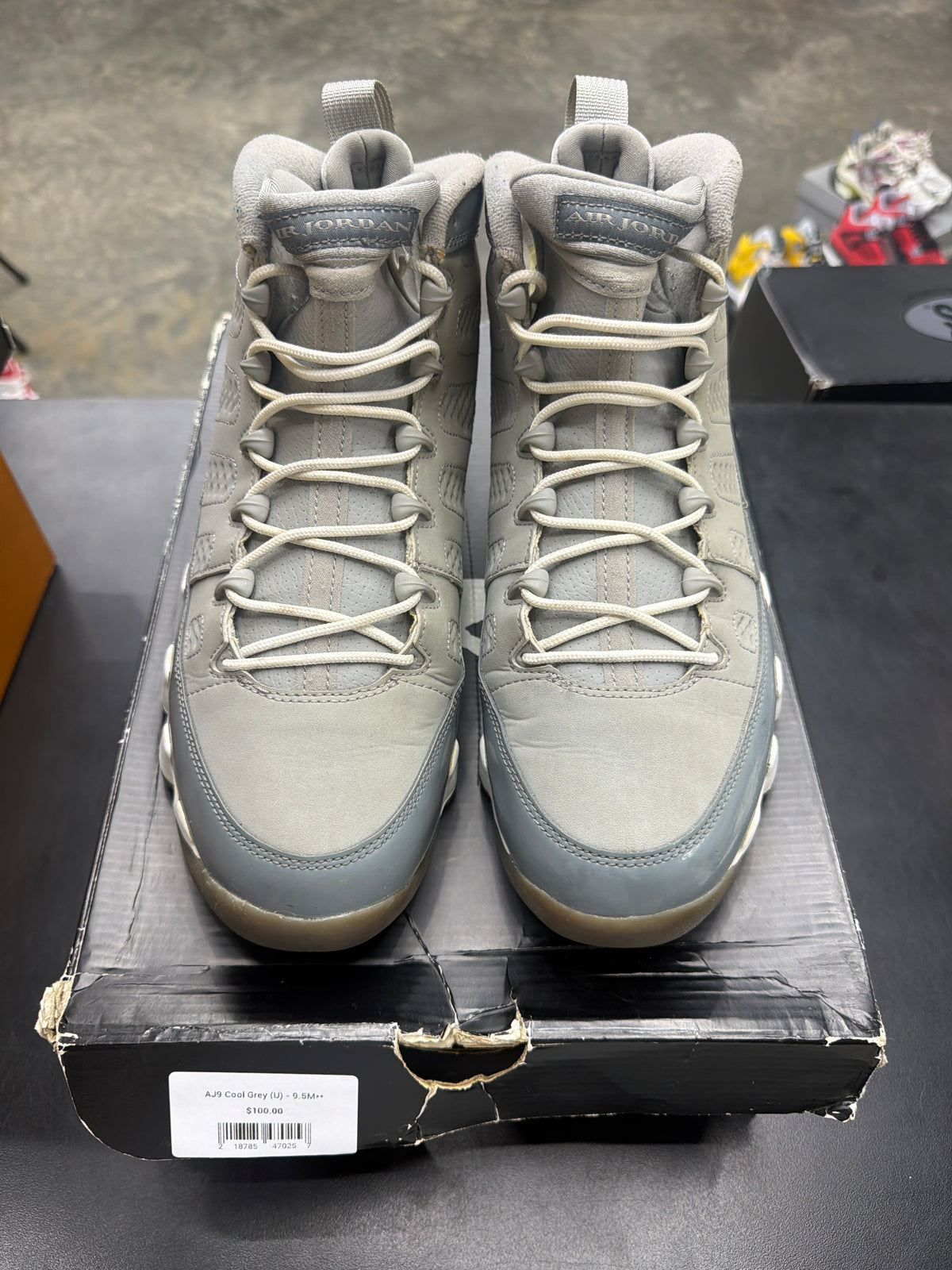 AJ9 Cool Grey (U) - 9.5M**