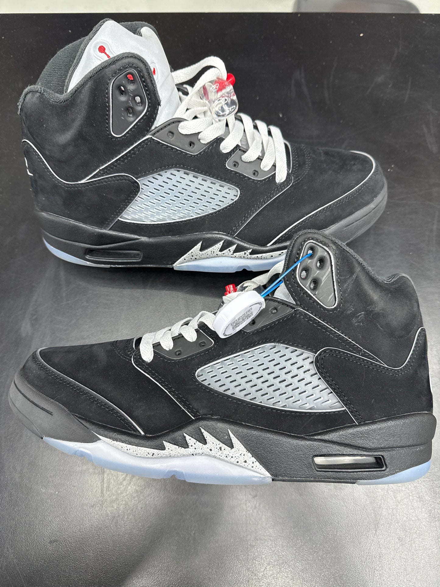 AJ5 Black Metallic (U) - 9.5M (NB)
