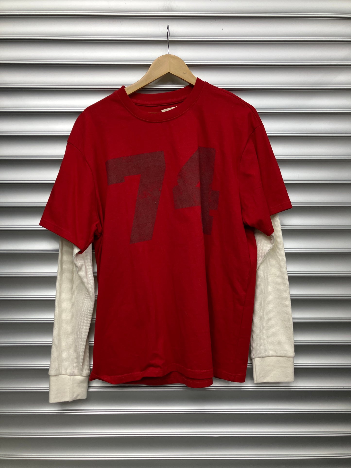 74 Red Longsleeve - L*