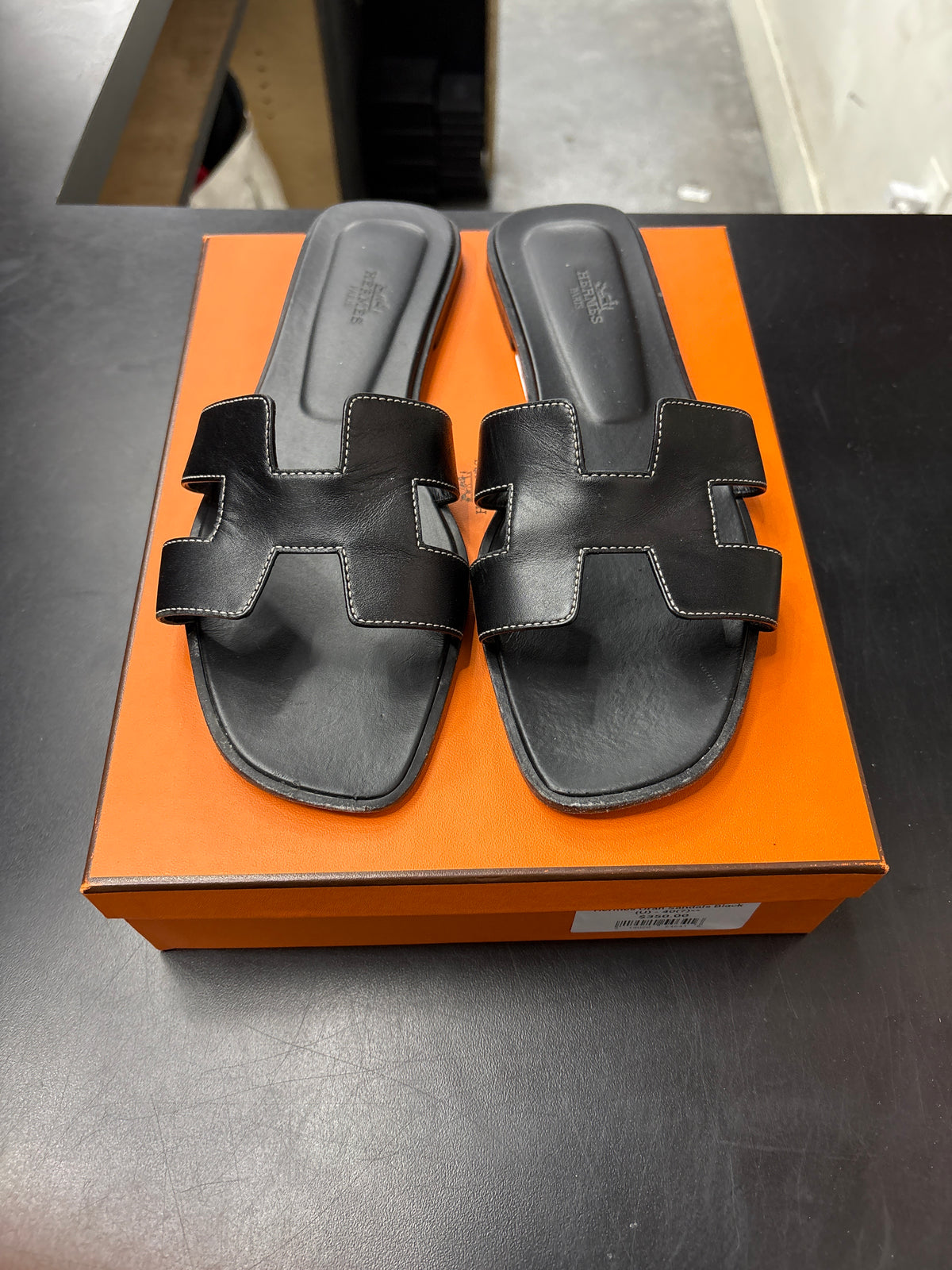 Hermes Oran Sandals Black (U) - 40(7)**