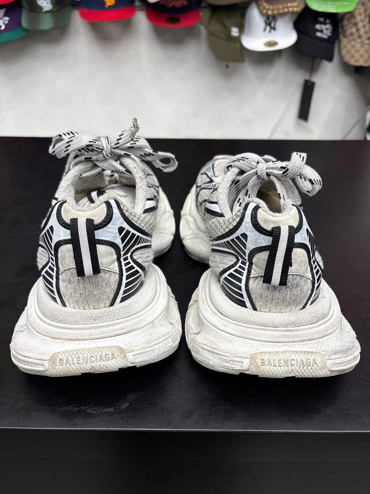 Balenciaga 3XL Oreo (U) - 41(8) (NB)**