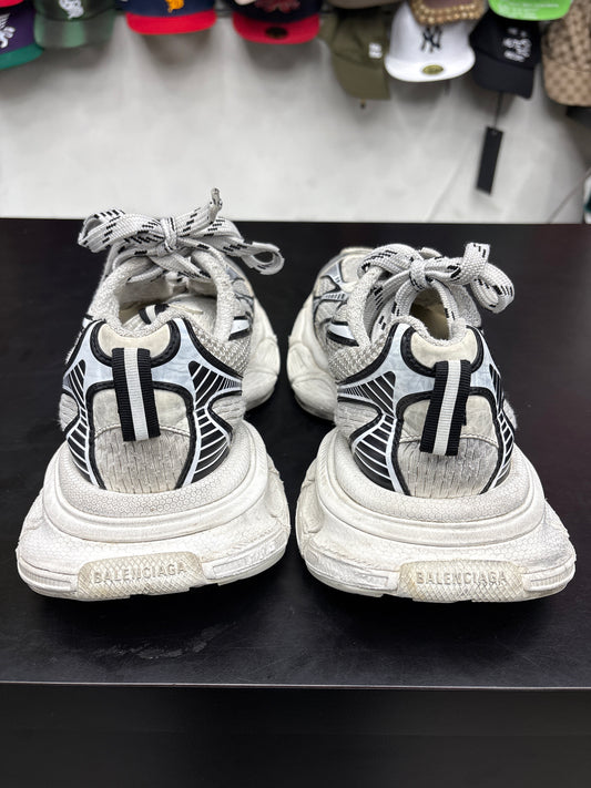 Balenciaga 3XL Oreo (U) - 41(8) (NB)**