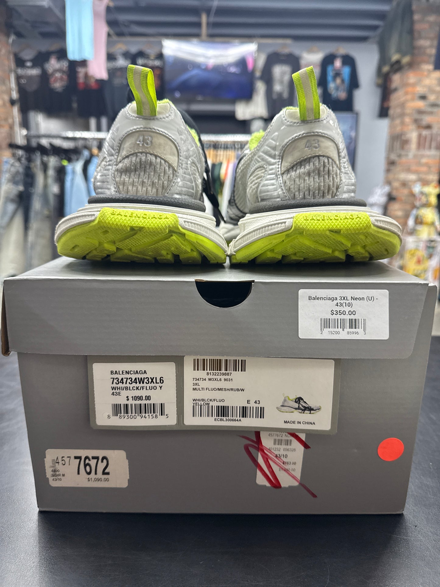 Balenciaga 3XL Neon (U) - 43(10)