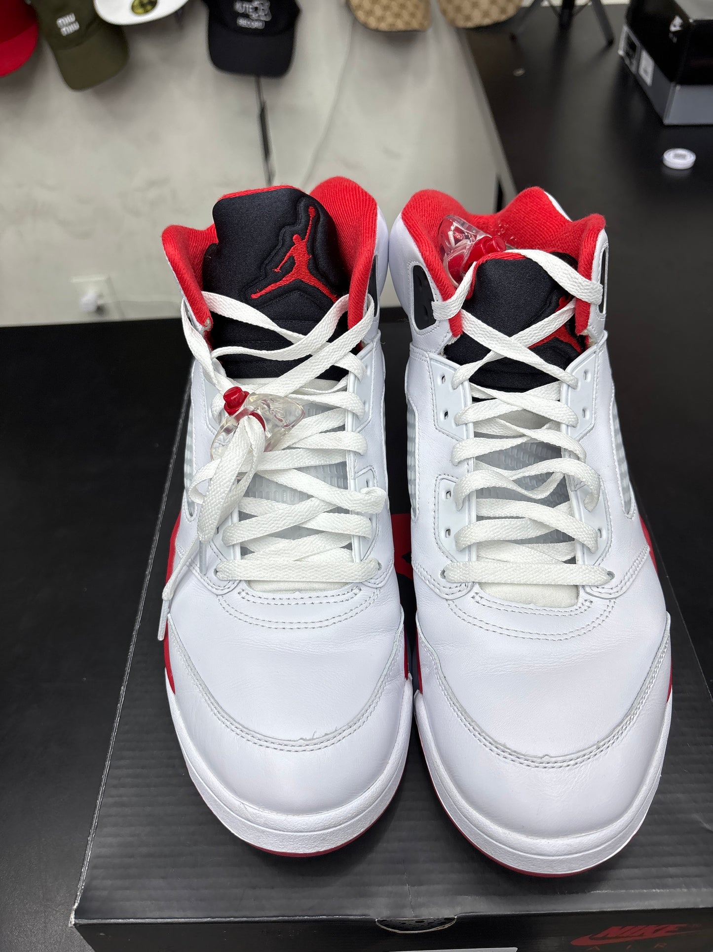 AJ5 Fire Red (U) - 11M