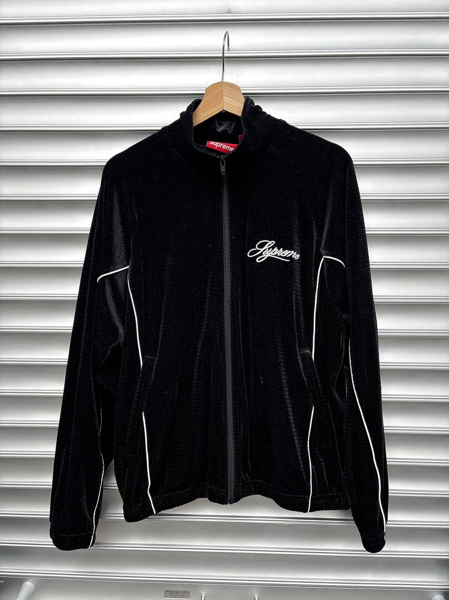 Supreme Script Logo Zip Up - M**