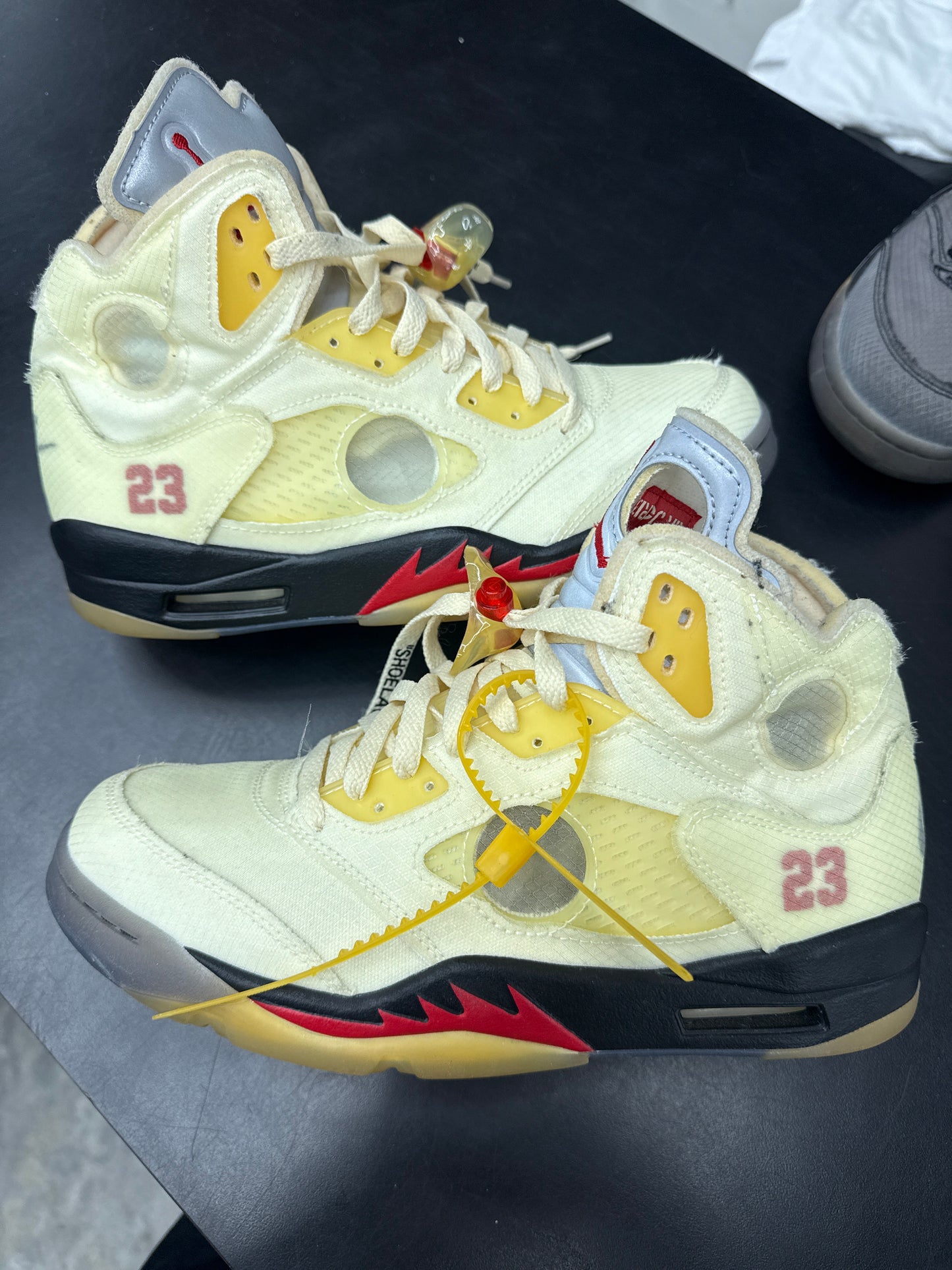 AJ5 Off White Sail (U) - 9M (NB)