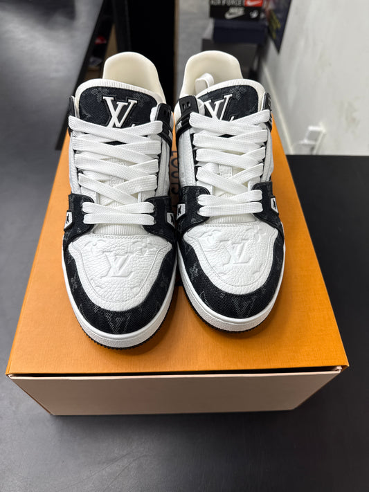 Louis Vuitton Trainer Black (U) - 41(8)