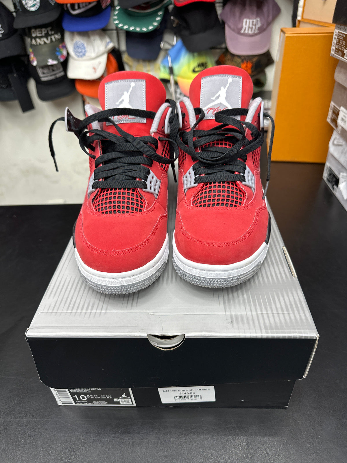 AJ4 Toro Bravo (U) - 10.5M**