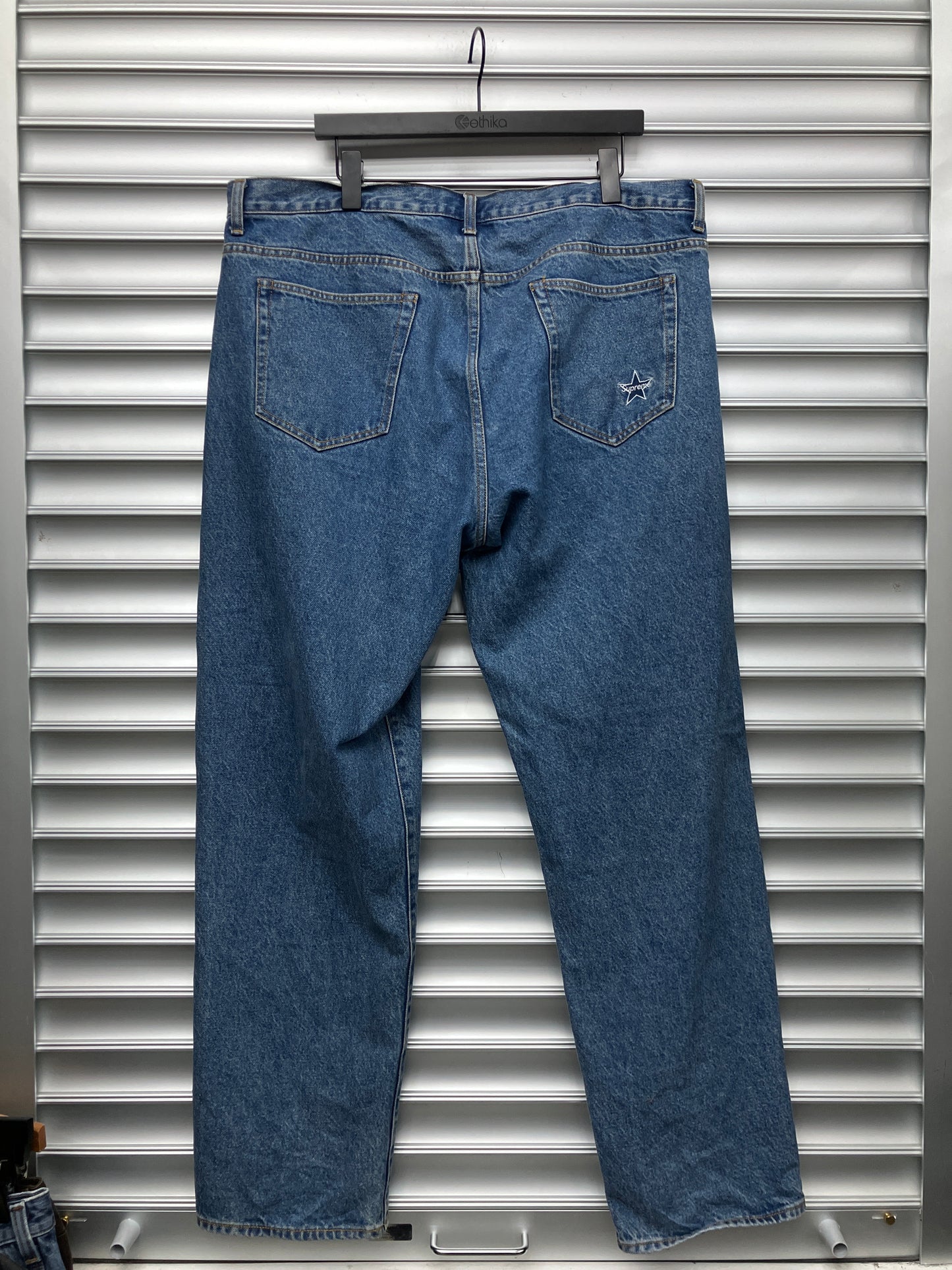 Supreme Baggy Denim - 38