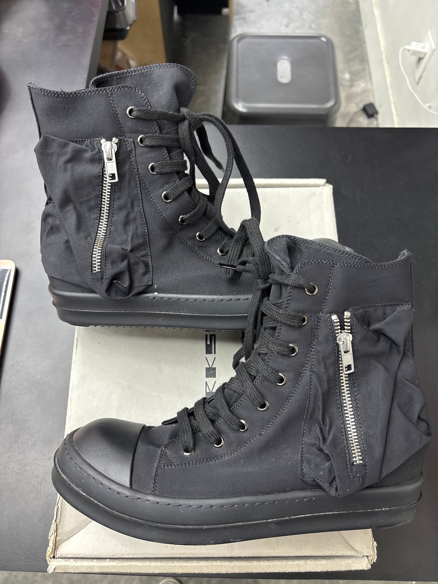 Rick Owen DRKSHDW High Cargo Pocket Triple Black (U) - 40(7)