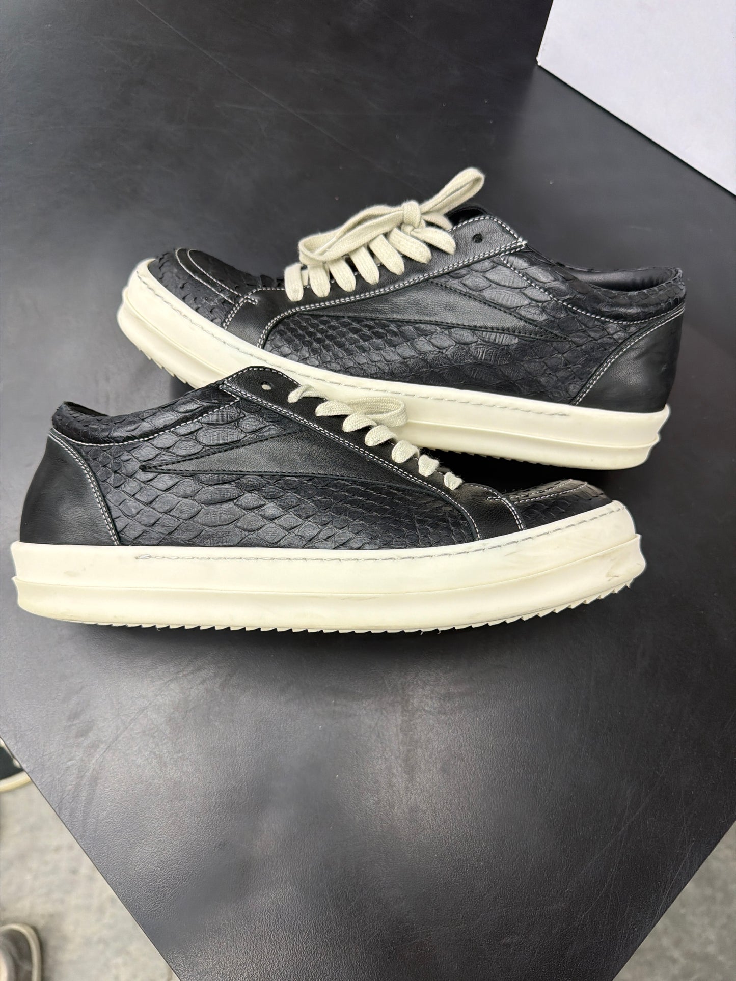 Rick Owen Vintage Black Snakeskin (U) - 42(9) (NB)