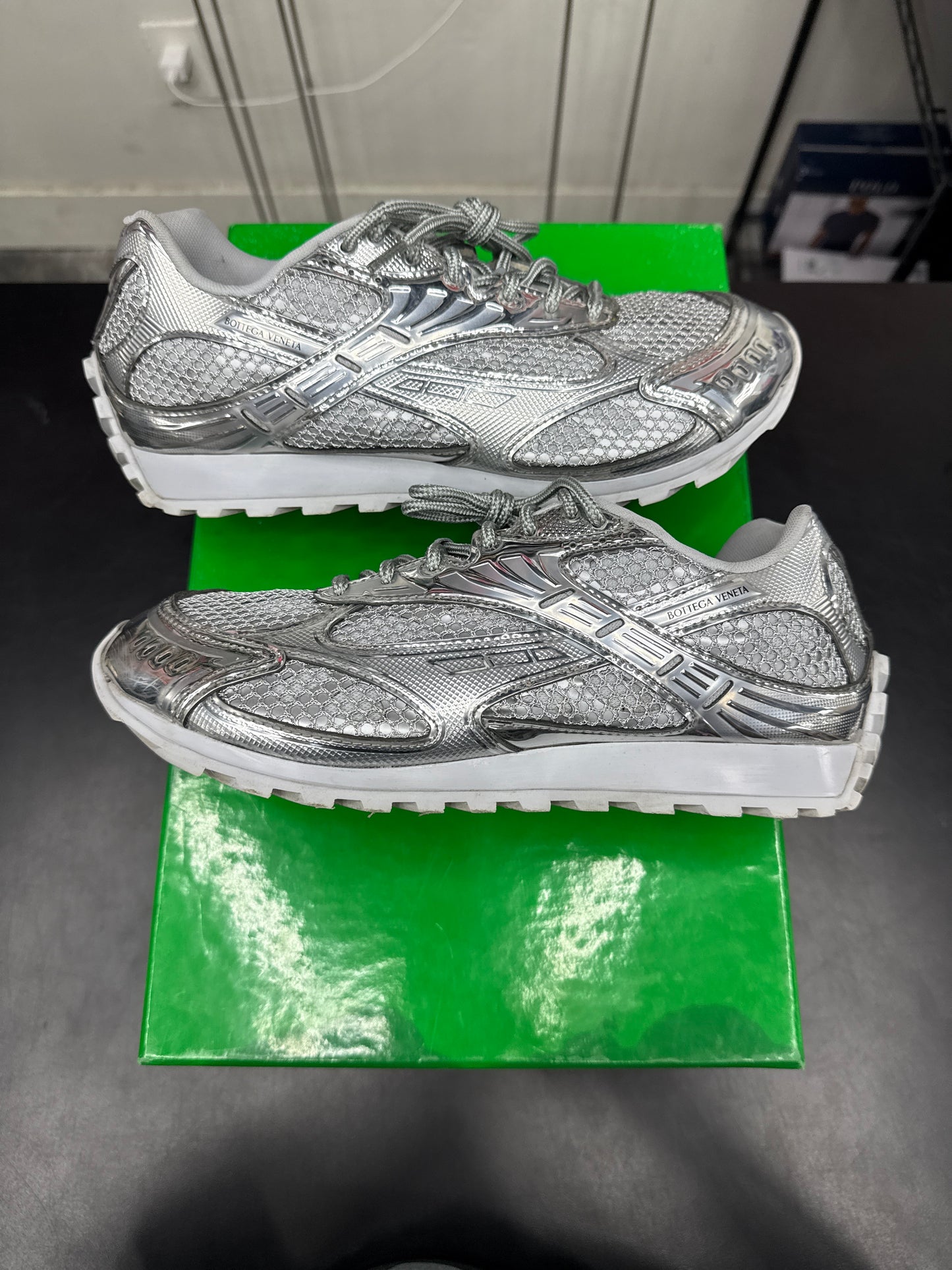 Bottega Orbit Silver (U) - 41(8)