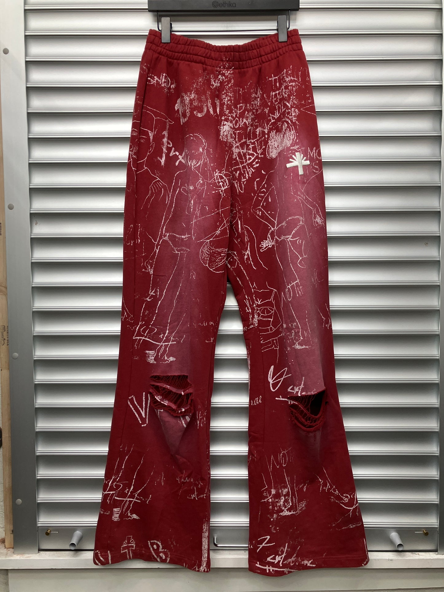 Vertabrae Red All Over Sweatpants - L