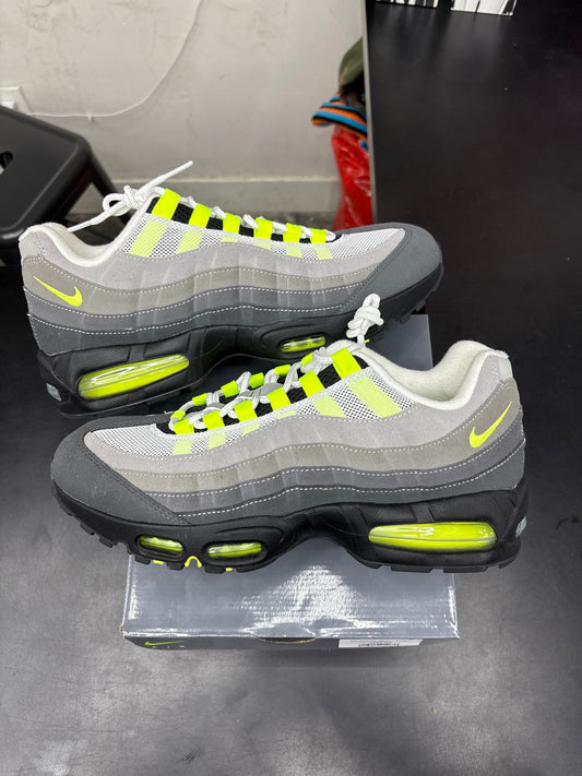 Air Max 95 Neon - 11M**