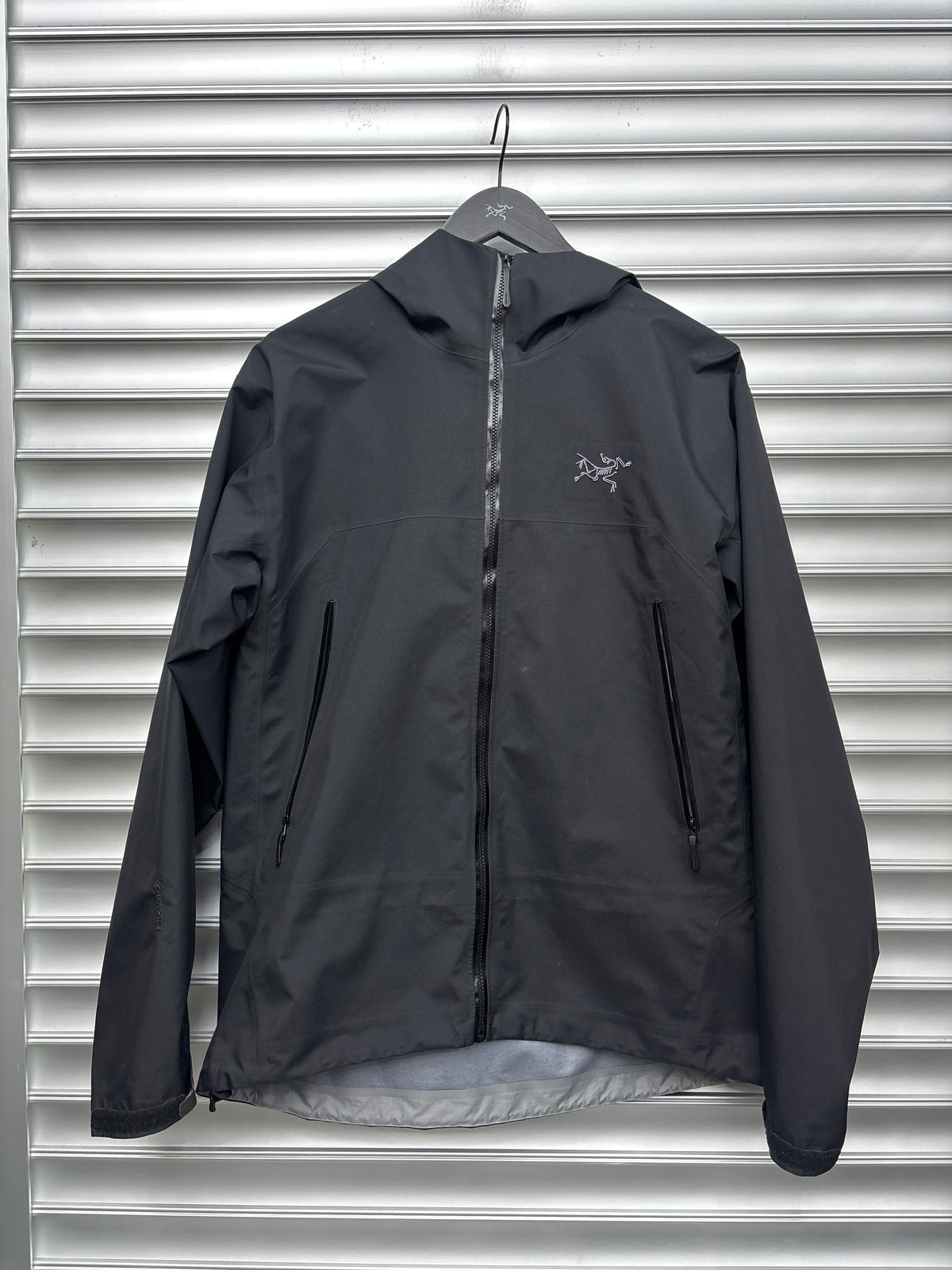 Arcteryx Shell Jacket - L**